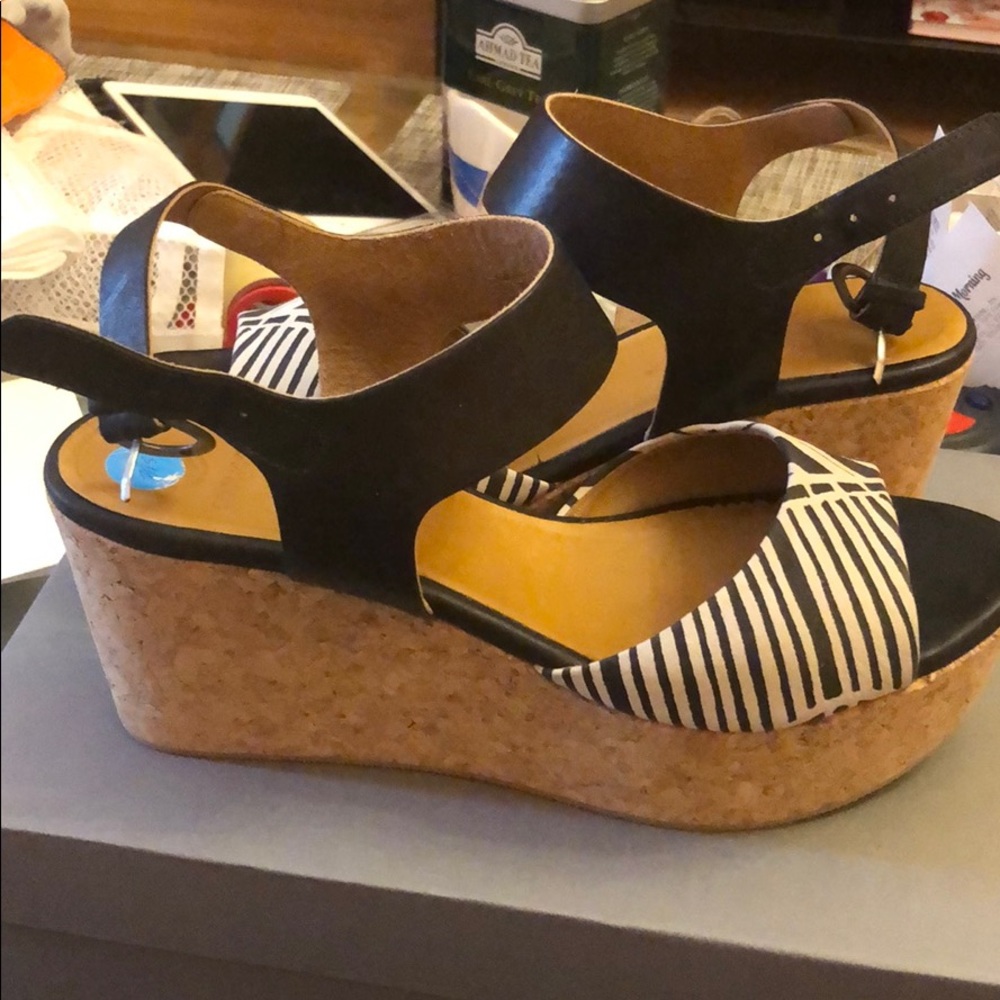 Designer shoes - Picture 2 of 5